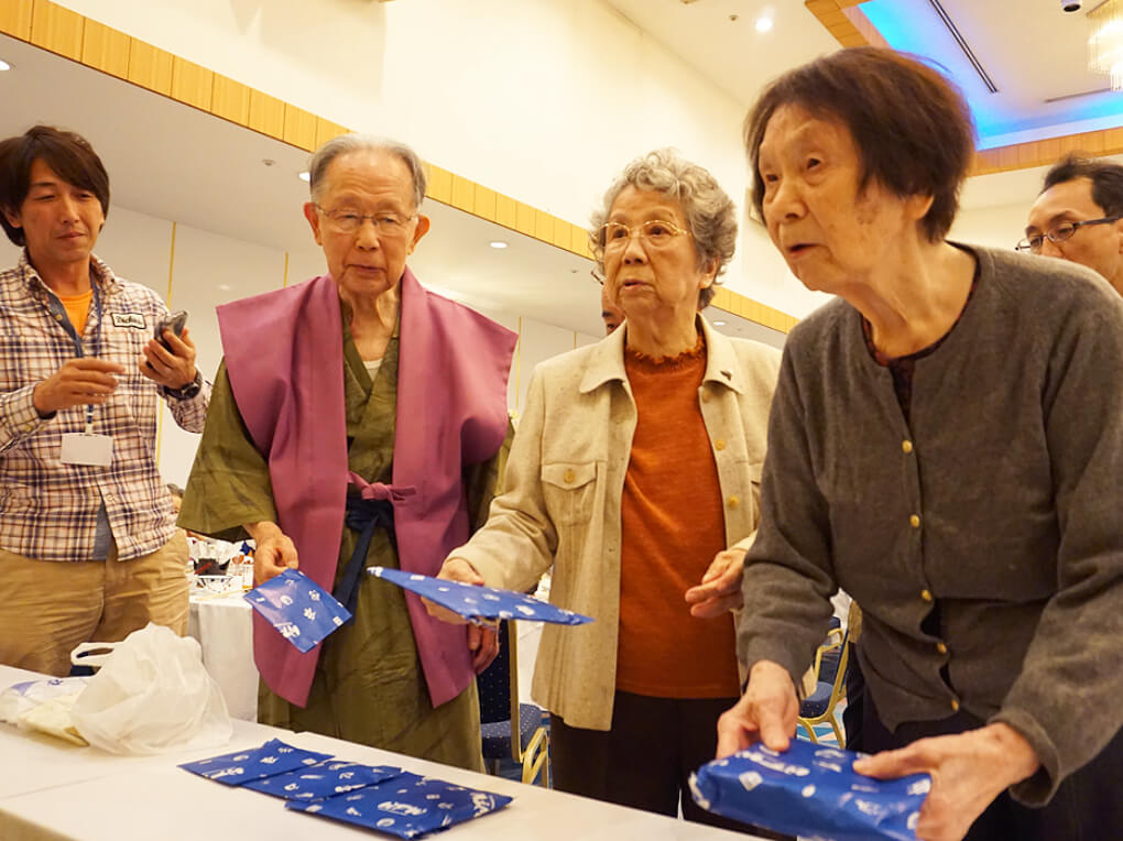 ビンゴ大会の景品、何が当たったかな？