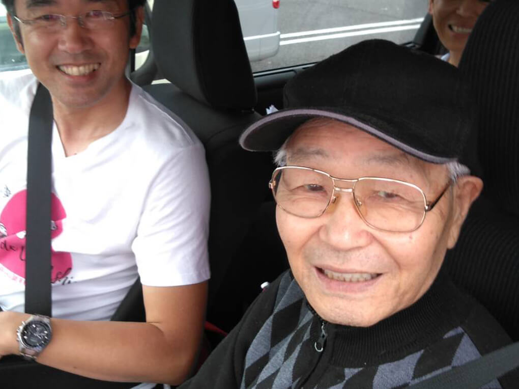 1_成田外出レク出発10