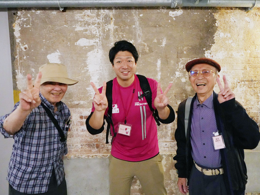 半田赤レンガ建物を見学中