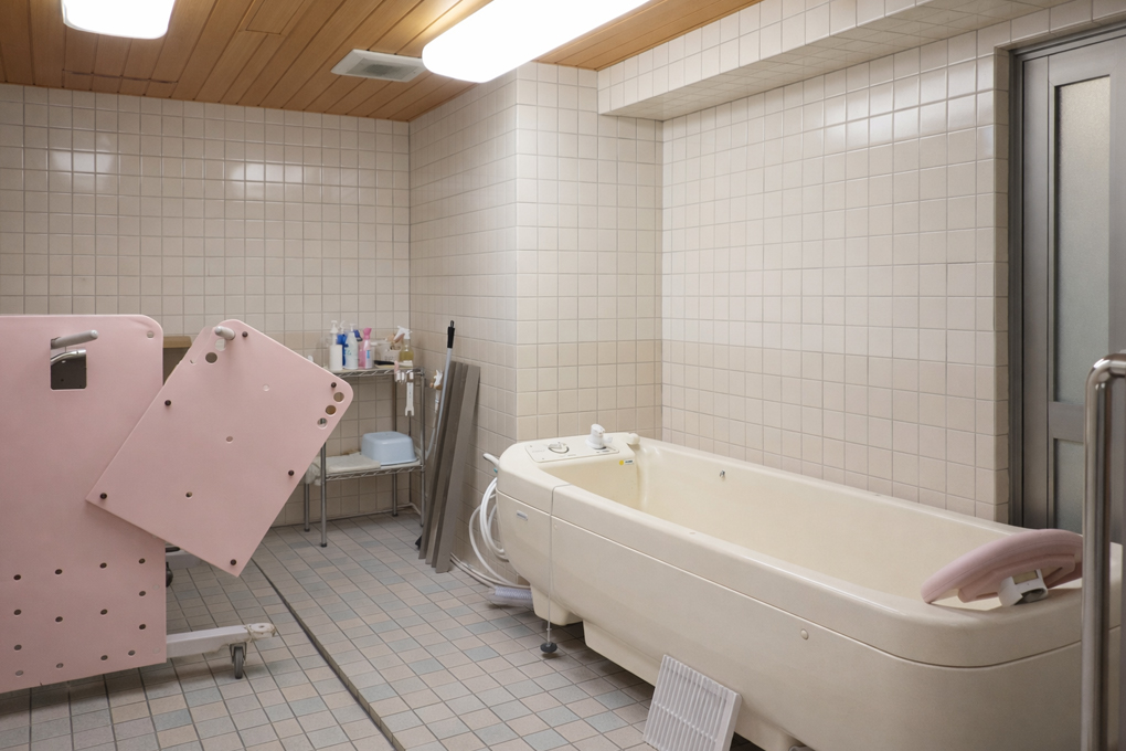 名古屋市の老人ホーム ハイリタイヤー名城 浴室