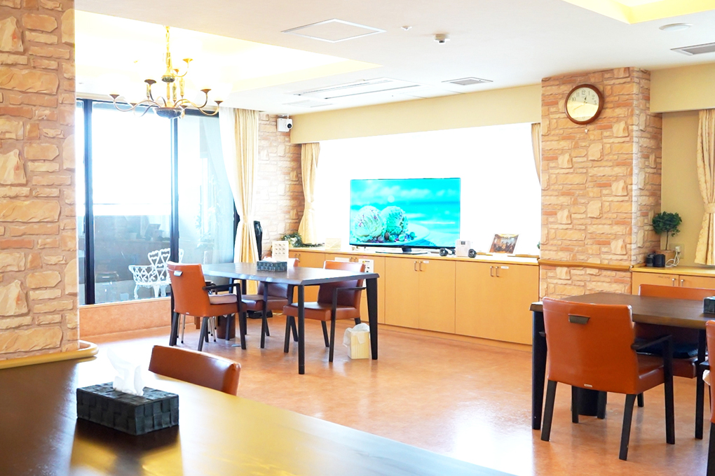 名古屋市の老人ホーム ハイリタイヤー21南山 食堂